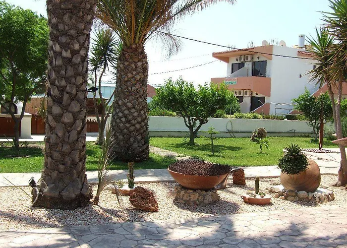 Sokrates Aparthotel 4*