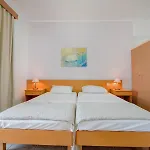 Aparthotel Sokrates Studios 4*