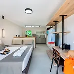 Sokrates Studios Aparthotel