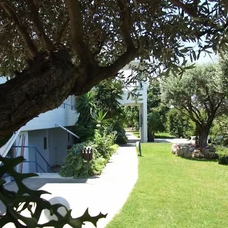 Apart Otel Sokrates 4*