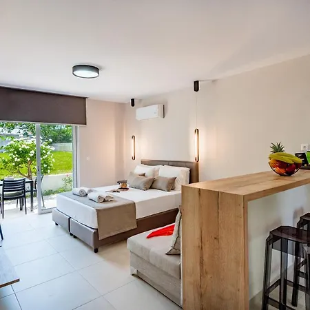 Aparthotel Sokrates Studios 2*