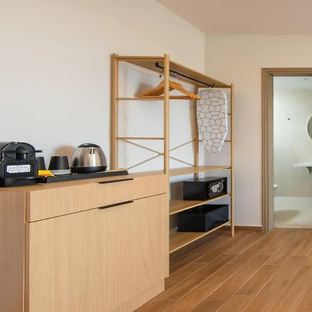 Sokrates Lejlighedshotel Afantou