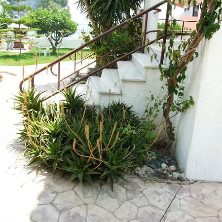 Sokrates Appart hôtel Afantou