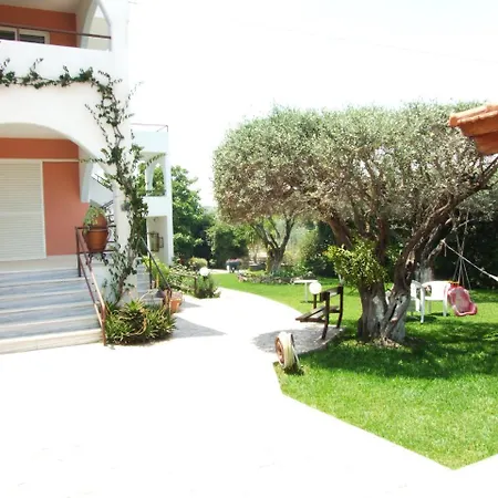 Aparthotel Sokrates Studios 2*