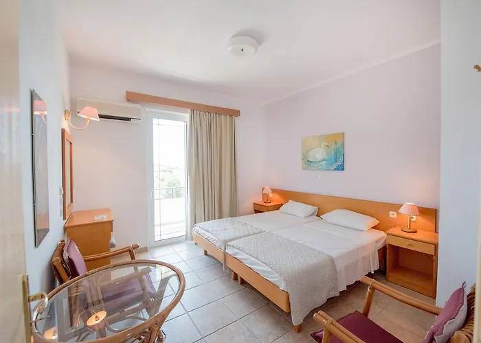 苏格拉底公寓 4*